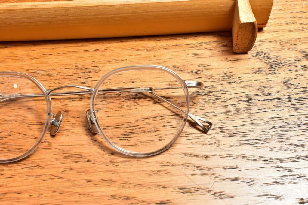 ISSEY MIYAKE X 金子眼鏡熱賣型號再度上架！ – 上目眼鏡店Blog