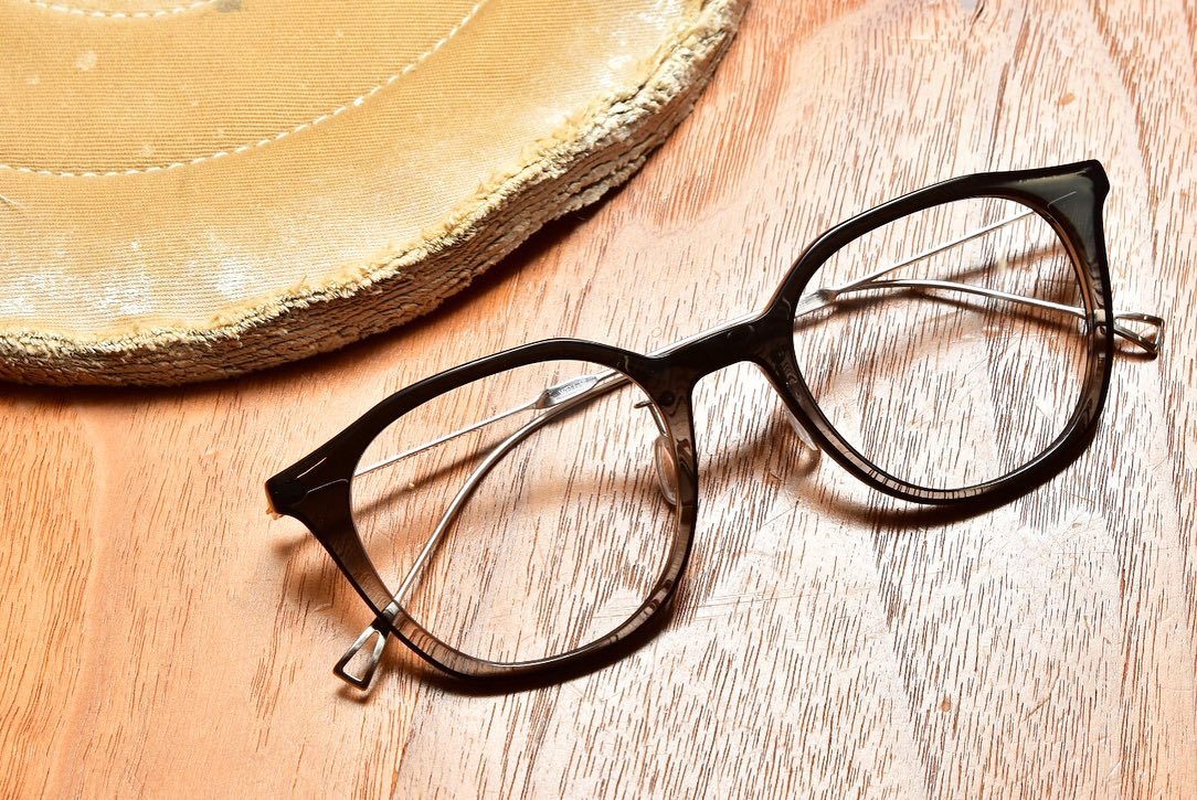 ISSEY MIYAKE X 金子眼鏡為用家帶來一個又一個的驚喜| 上目眼鏡店Blog